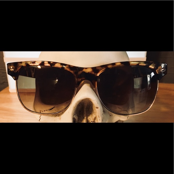 Cotton On Tortoise Shell Half-Frame Waymax Sunnies - Picture 2 of 6